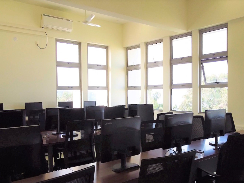 The Gera School | computerlab