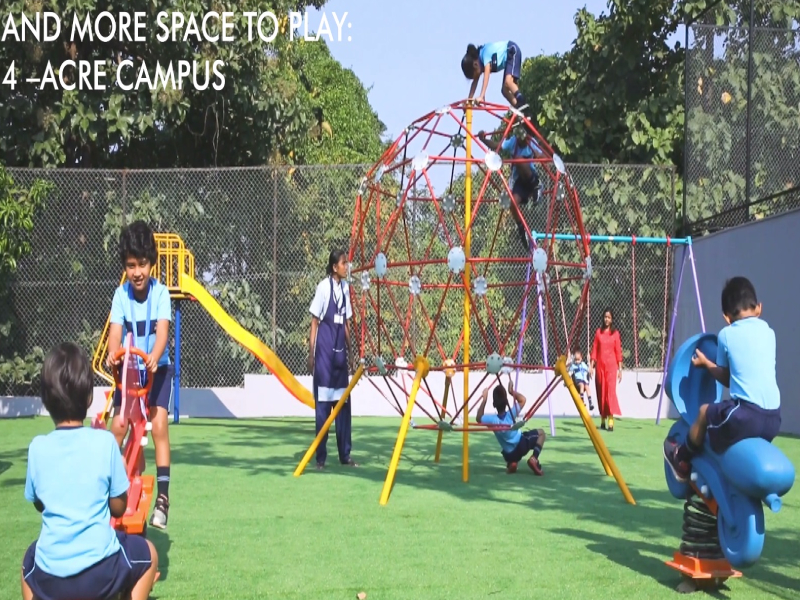 The Gera School | playground2